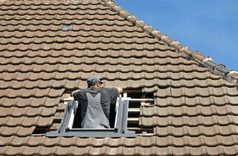 Pose de velux - Gy-en-Sologne